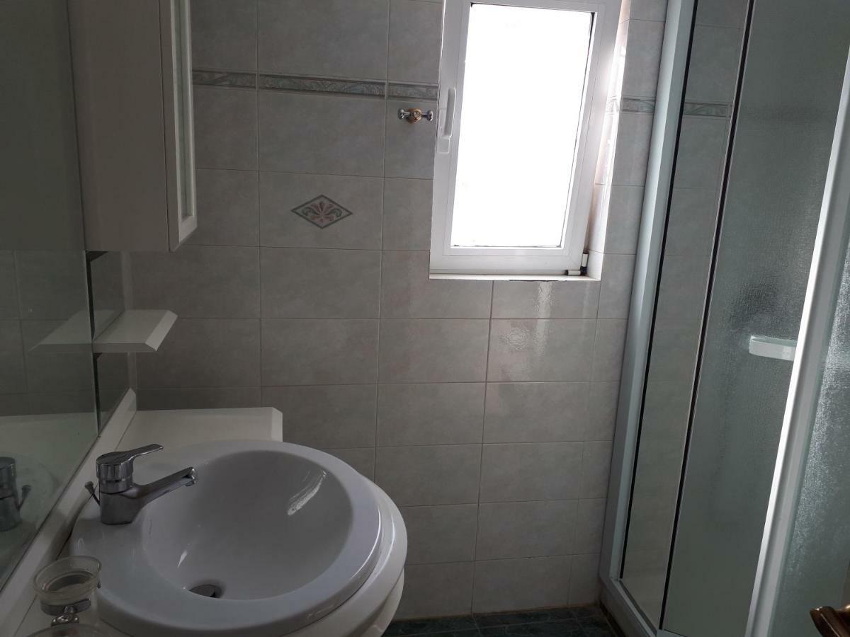 Sea View,Big And Comfortable Appartment In Voula Athén Kültér fotó